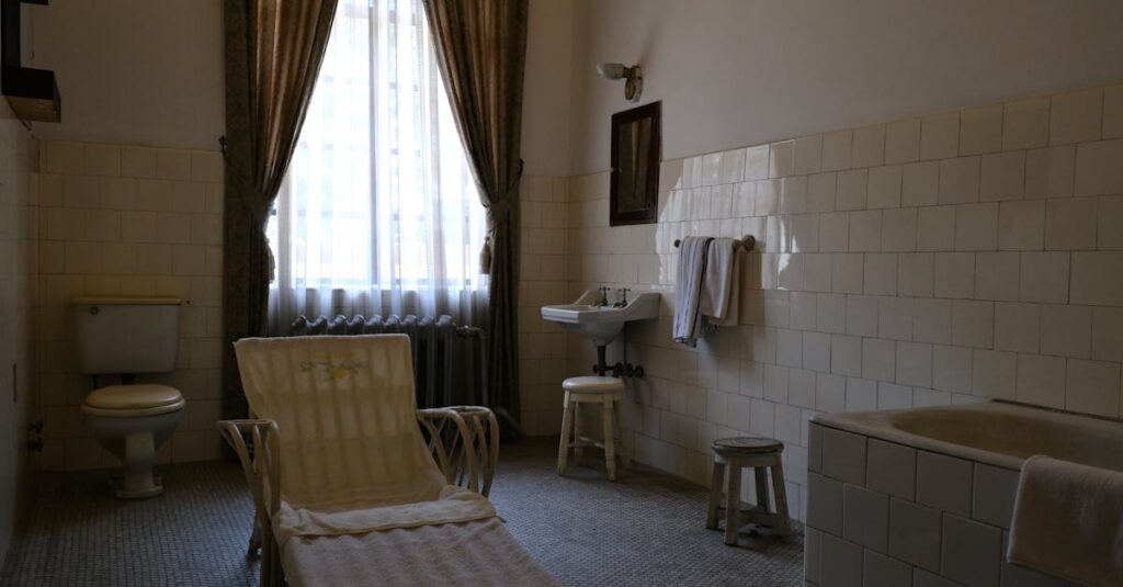 Comment rendre le nettoyage des toilettes agréable et efficace découvrez des astuces et conseils pour nettoyer efficacement vos toilettes. apprenez à éliminer les taches tenaces et à désinfecter votre wc facilement, pour un intérieur toujours propre et agréable.