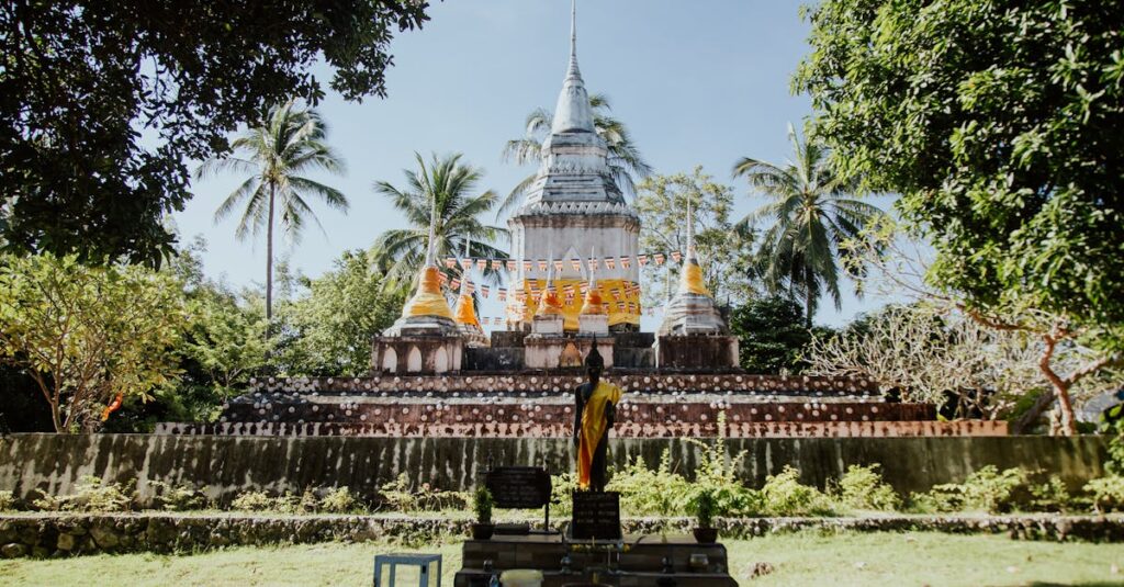 découvrez un havre de paix au cœur de la nature avec notre jardin sanctuaire, un espace serein idéal pour la détente, la méditation et la contemplation. transformez votre espace extérieur en un refuge apaisant rempli de verdure et de beauté.