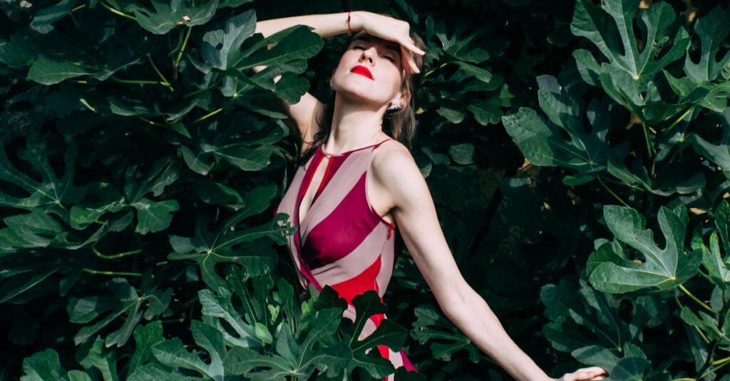 découvrez le figuier, un arbre fruitier emblématique aux délicieuses figues. apprenez tout sur ses variétés, ses bienfaits pour la santé et les meilleures techniques de culture pour profiter de ses fruits savoureux dans votre jardin.