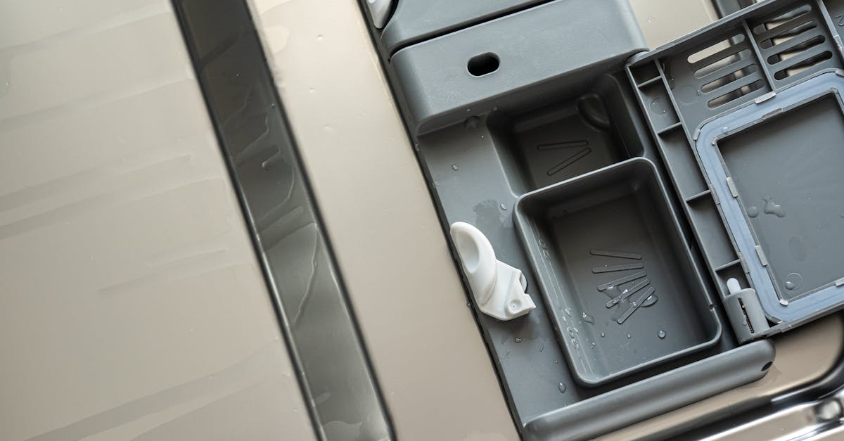 découvrez notre sélection de lave-vaisselles efficaces et modernes. simplifiez votre quotidien grâce à des appareils fiables qui garantissent une vaisselle impeccable. profitez d'un lavage silencieux et écoénergétique, idéal pour chaque cuisine.
