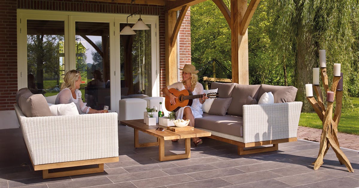 découvrez notre collection élégante de mobilier de jardin, alliant confort et style. transformez votre extérieur en un espace convivial idéal pour se détendre et profiter des beaux jours.