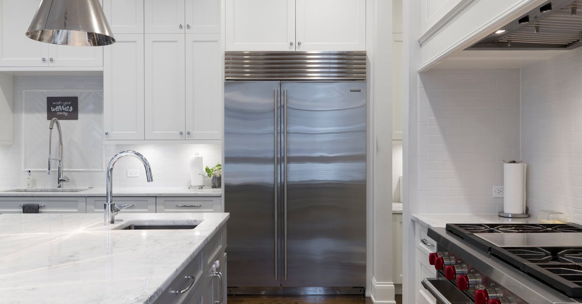 découvrez notre sélection d'îlots de cuisine modernes et fonctionnels, idéaux pour optimiser votre espace tout en ajoutant du style à votre intérieur. trouvez l'inspiration pour créer une cuisine chaleureuse et conviviale.