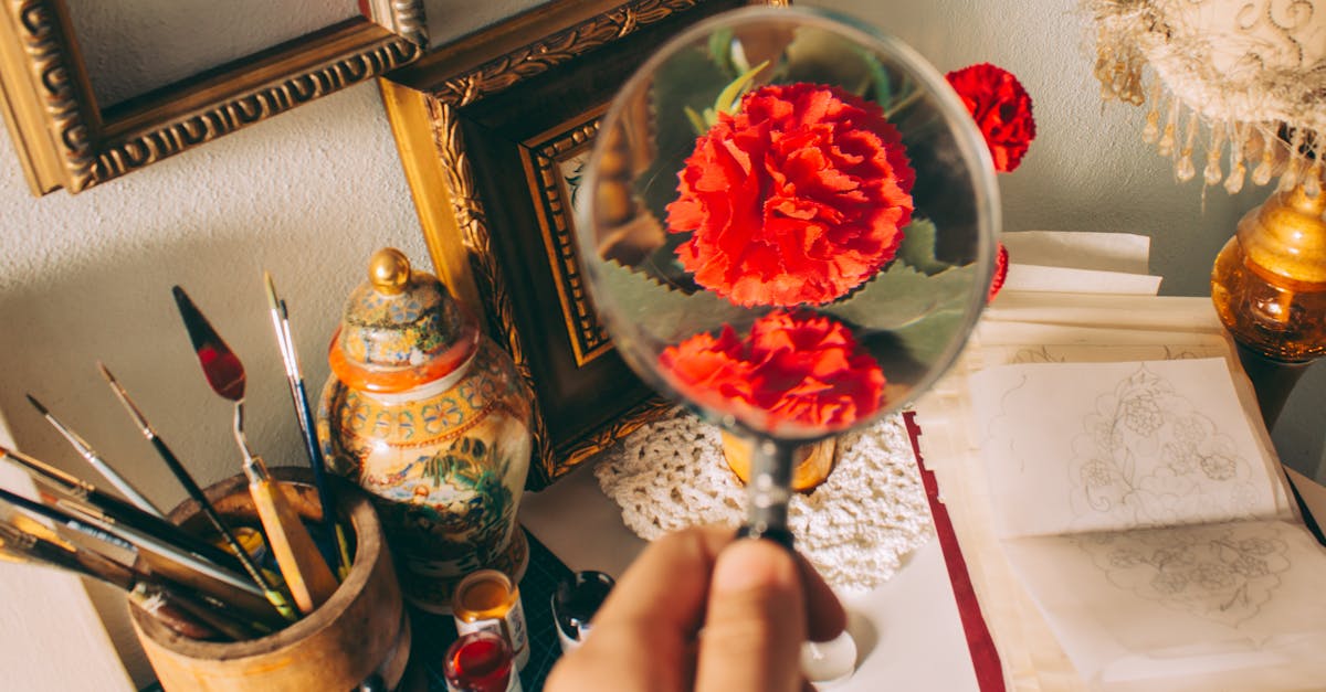 découvrez l'art du self-painting : exprimez votre créativité en transformant des toiles vierges en œuvres d'art uniques. nos astuces et tutoriels vous guideront dans l'univers de la peinture pour créer des pièces personnalisées qui reflètent votre style et votre personnalité.