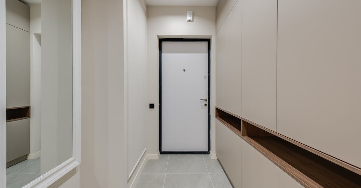 découvrez des stratégies innovantes pour l'optimisation de l'espace dans votre maison ou votre bureau. améliorez l'agencement, maximisez le rangement et sublimez votre environnement grâce à des astuces pratiques et efficaces.