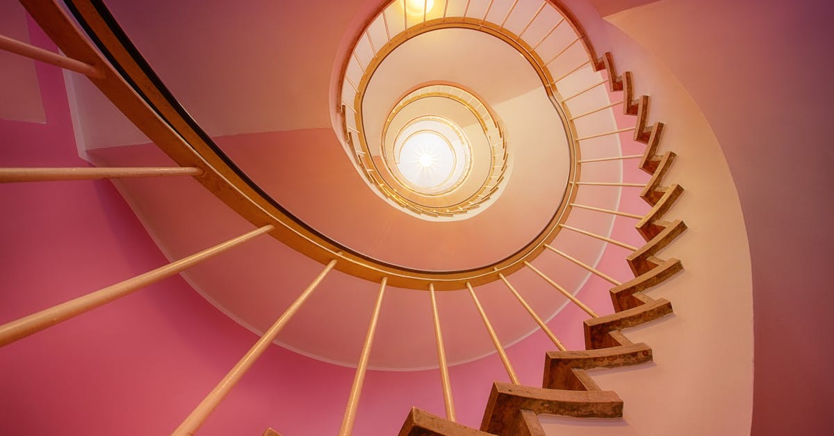 découvrez l'élégance et la fonctionnalité des escaliers. que vous cherchiez des designs modernes, classiques ou personnalisés, notre guide vous aidera à choisir l'escalier parfait pour sublimer votre intérieur tout en améliorant l'accès entre les étages.