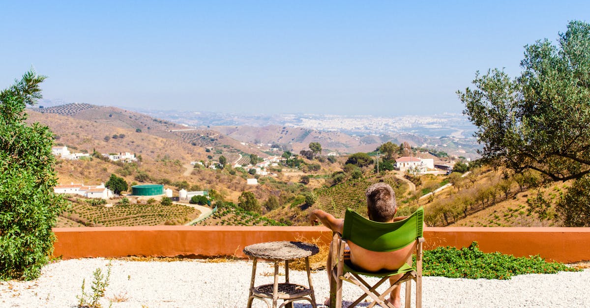 découvrez l'art de profiter de l'extérieur avec notre guide sur les terrasses. transformez votre espace extérieur en un véritable oasis de détente et d'élégance, que ce soit avec des idées de décoration, des conseils d'aménagement ou des inspirations de mobilier. créez une ambiance chaleureuse et conviviale pour vos moments en plein air.