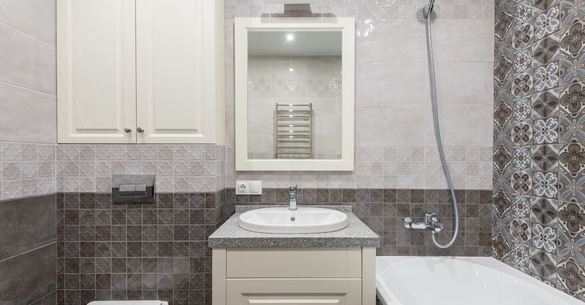 transformez votre salle de bain en un espace moderne et fonctionnel grâce à notre service de rénovation. découvrez des idées innovantes, des matériaux de qualité et des conseils d'experts pour réaliser votre projet de rêve.