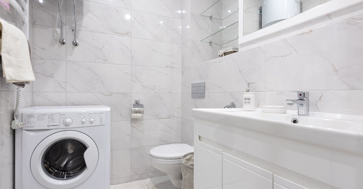 transformez votre salle de bain en un espace moderne et fonctionnel avec notre service de rénovation. découvrez des idées de design inspirantes, des matériaux de qualité et des conseils d'experts pour un projet réussi.