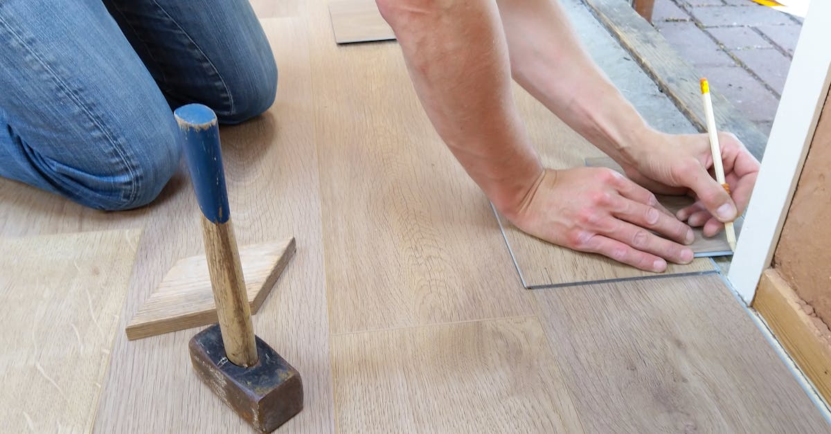 découvrez notre large sélection de revêtements de sol adaptés à tous les styles et budgets. que ce soit pour votre maison ou votre entreprise, trouvez le sol parfait parmi nos options en parquet, carrelage, moquette et bien plus encore. améliorez votre espace avec des matériaux de qualité et des designs modernes.