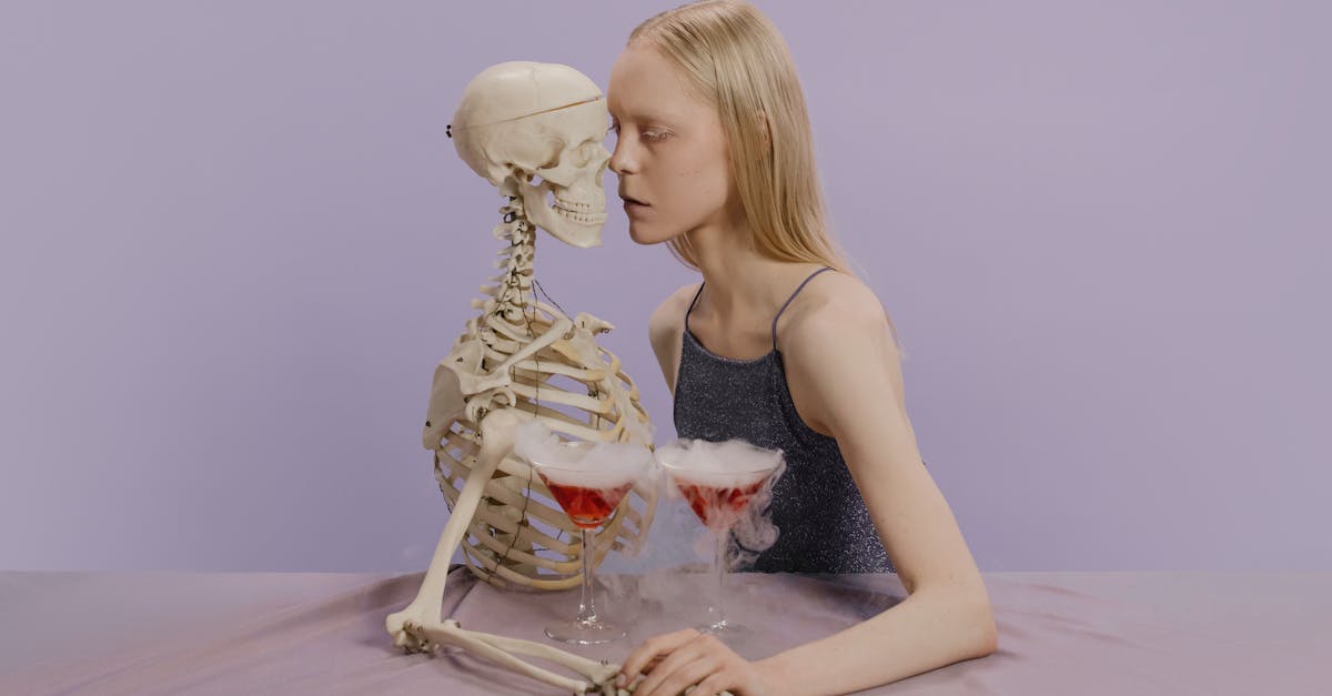 découvrez l'univers mystérieux d'halloween, une fête fascinante remplie de costumes, de citrouilles, de sucreries et de frissons. plongez dans l'esprit d'halloween avec nos idées de décorations, recettes terrifiantes et conseils pour une soirée inoubliable.