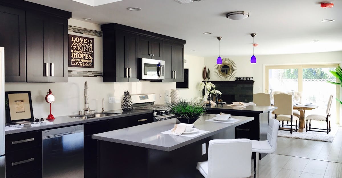 découvrez les dernières tendances en design de cuisine avec nos conseils et astuces pour créer un espace pratique et esthétique. transformez votre cuisine en un lieu de vie convivial et fonctionnel.