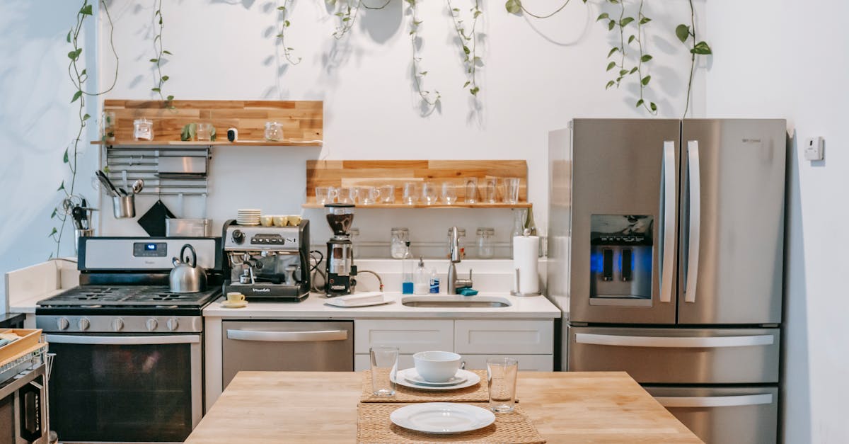 découvrez des astuces pratiques et inspirantes pour organiser votre cuisine de manière efficace. de l'optimisation des espaces de rangement aux solutions de stockage intelligentes, transformez votre cuisine en un lieu fonctionnel et esthétique.