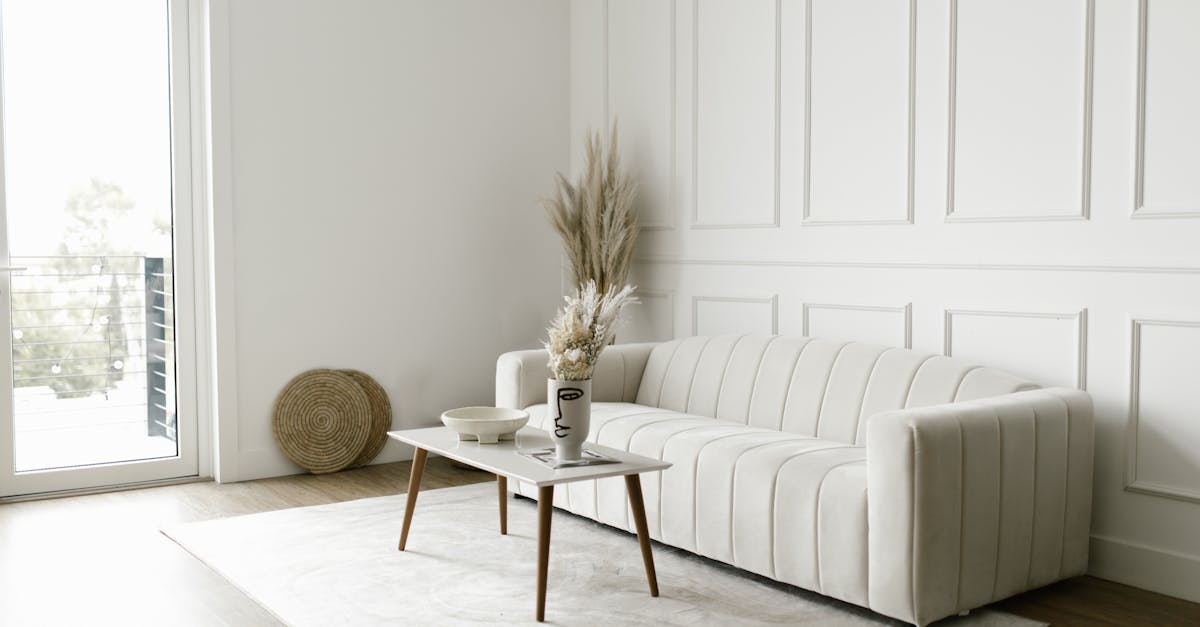 découvrez notre sélection de canapés confortables et élégants, parfaits pour embellir votre salon. que vous recherchiez un style moderne, classique ou relaxant, nos sofas s'adaptent à tous les intérieurs. profitez de la qualité et du design pour un véritable cocon de bien-être.