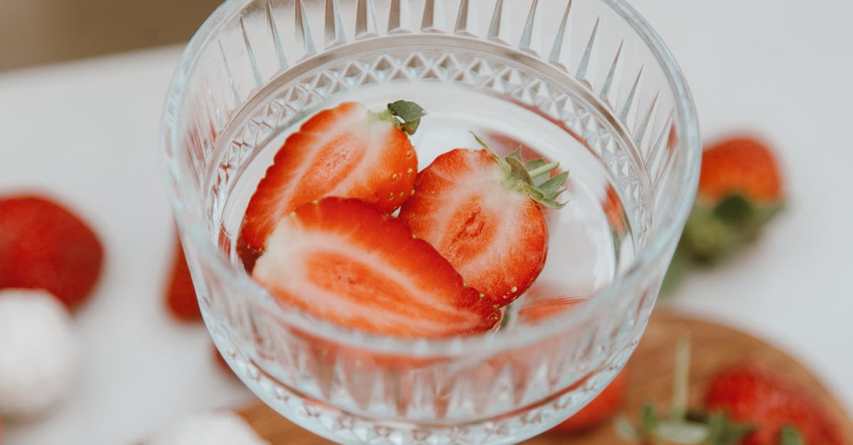 découvrez le monde succulent des fraises ! apprenez tout sur ce fruit délicieux, ses bienfaits pour la santé, des recettes délicieuses et des astuces pour les cultiver chez vous. ne manquez pas cette expérience fruitée !