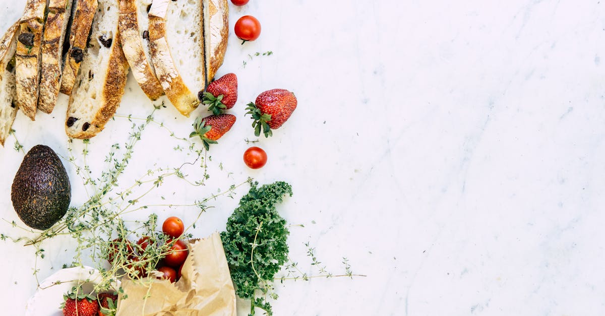 découvrez les bienfaits du thym, une herbe aromatique aux propriétés médicinales et culinaires. explorez ses usages en cuisine, ses vertus pour la santé et des conseils pour l'intégrer dans votre alimentation au quotidien.