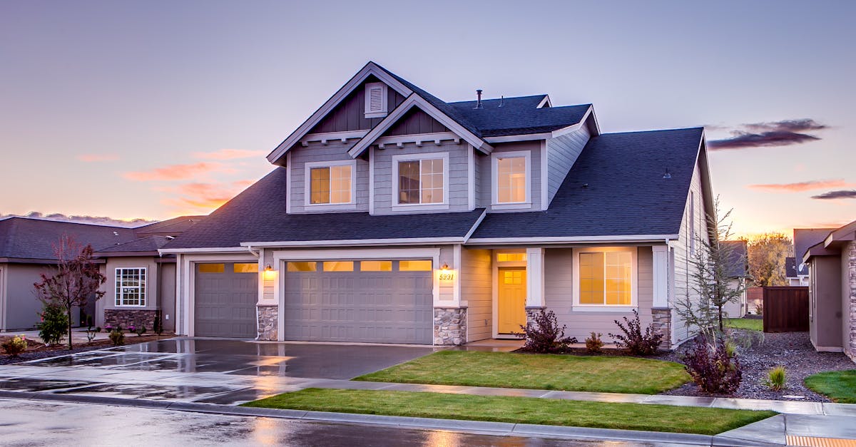 découvrez nos services de toiture de haute qualité, spécialisés dans la pose, la réparation et l'entretien de toits. notre équipe d'experts assure une protection optimale de votre habitation contre les intempéries avec des matériaux durables et esthétiques. contactez-nous pour un devis personnalisé et profitez d'une toiture sûre et fiable.