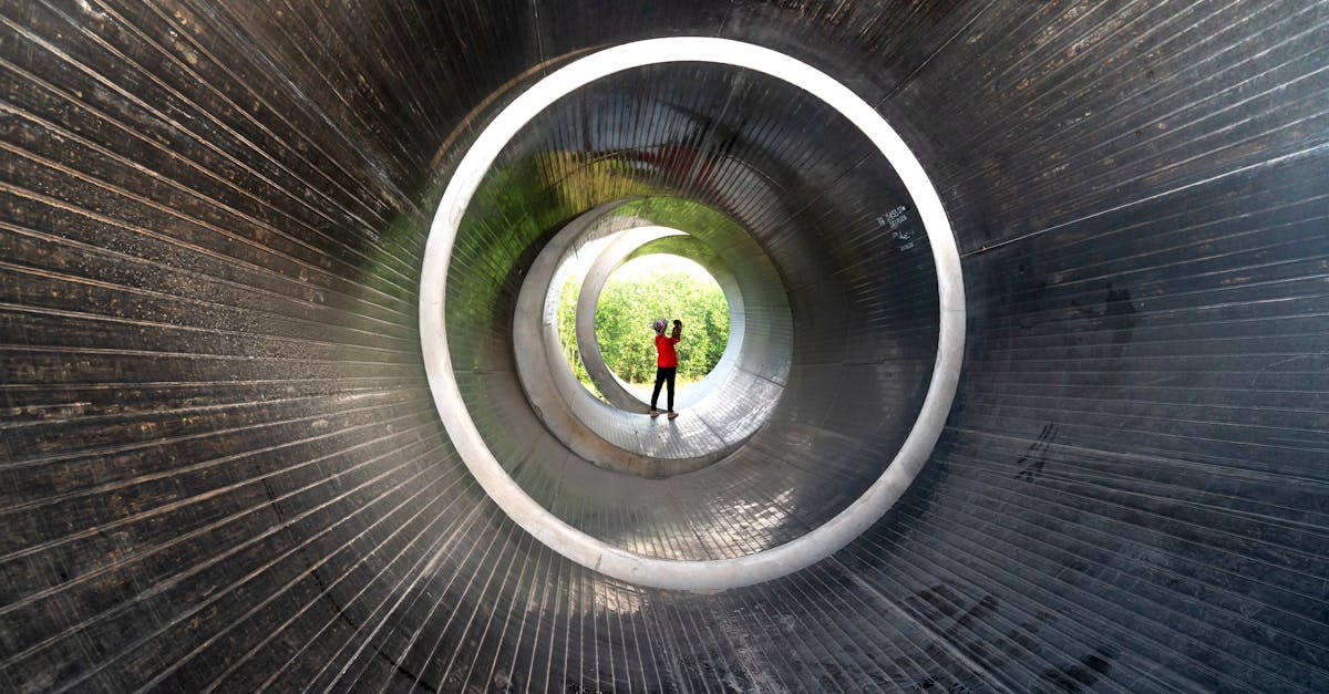 découvrez les coûts associés aux ingénieurs spécialisés en béton. apprenez comment ces experts évaluent les projets, les facteurs influençant leurs tarifs et les meilleures pratiques pour estimer votre budget de construction.