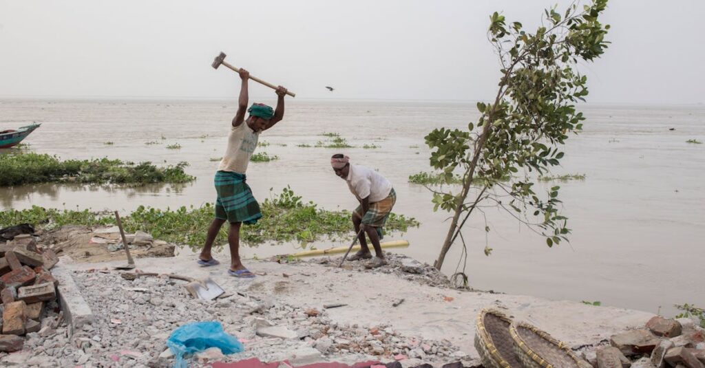 découvrez nos services professionnels de débarras de déchets pour un espace propre et dégagé. nous nous occupons de l'enlèvement de tous types de débris, que ce soit pour des chantiers, des déménagements ou des nettoyages. contactez-nous pour une solution rapide et efficace !