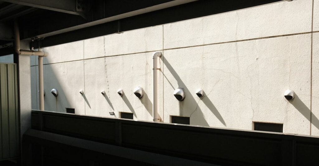 Découvrez le béton balayé : coût, installation, atouts et astuces pratiques découvrez le béton balayé, un choix esthétique et durable pour vos allées, terrasses et espaces extérieurs. apprenez ses avantages, sa technique de réalisation et comment il peut transformer vos aménagements extérieurs.