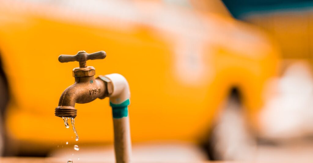 Que faire en cas de fuite d’eau ? découvrez les causes et les solutions pour détecter et réparer les fuites d'eau. protégez votre maison des dommages et économisez sur vos factures avec nos conseils pratiques.