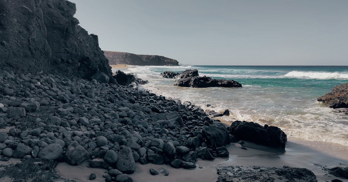 découvrez nos conseils et solutions pour détecter et résoudre les problèmes de fuite d'eau. préservez votre maison des dommages causés par l'humidité et économisez sur vos factures d'eau grâce à nos astuces pratiques.