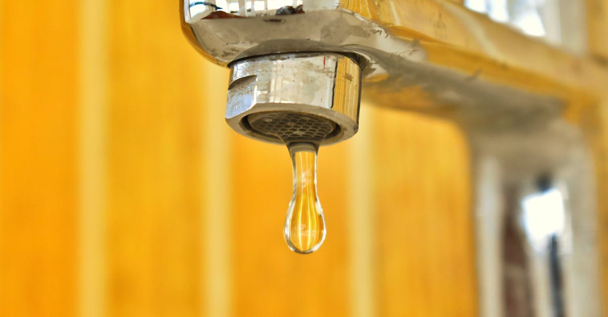 découvrez les solutions efficaces pour identifier et réparer les fuites d'eau. protégez votre maison des dégâts causés par l'humidité grâce à nos conseils et astuces pratiques.
