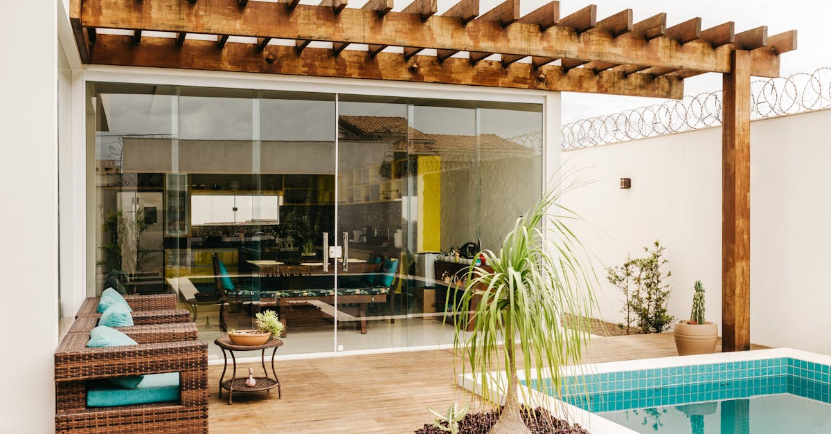 découvrez notre piscine mini en bois, idéale pour apporter une touche naturelle à votre jardin. parfaite pour les petits espaces, elle offre un lieu de détente rafraîchissant pour toute la famille. facile à installer et à entretenir, cette piscine est l'accessoire d'été incontournable pour profiter des journées ensoleillées.