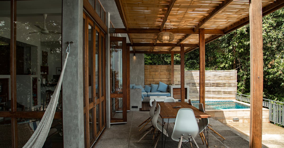 découvrez notre mini piscine en bois, idéale pour se rafraîchir et se détendre dans votre jardin. un espace ludique et esthétique pour toute la famille, alliant confort et design naturel.
