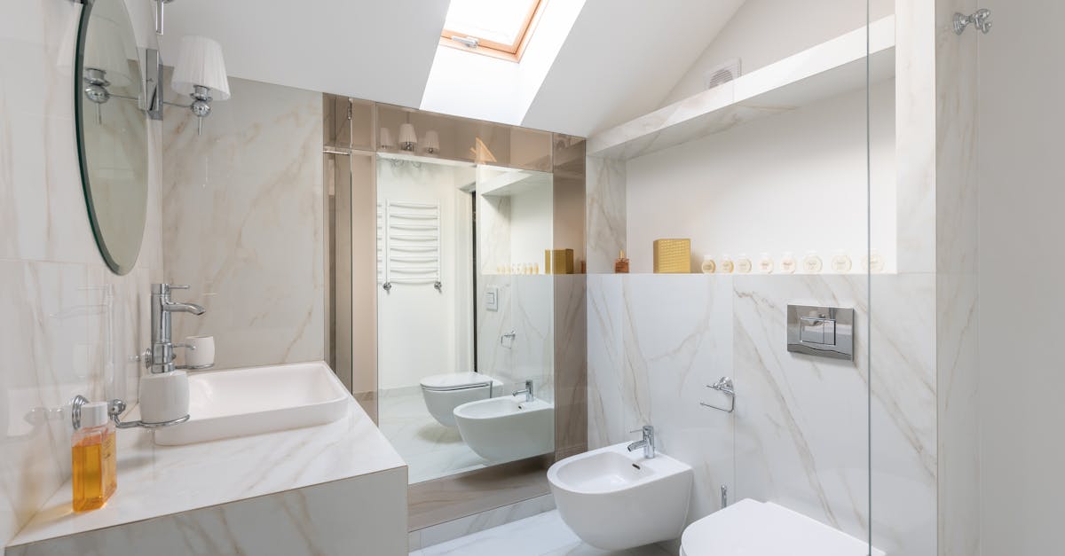 découvrez les meilleurs matériaux pour les plafonds de salle de bain ! du carrelage à la peinture résistante à l'humidité, explorez les options durables et esthétiques qui transformeront votre espace tout en garantissant une protection optimale contre l'humidité et les moisissures.
