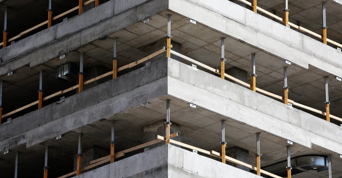 découvrez les exigences en matière d'épaisseur des dalles en béton pour garantir la solidité et la durabilité de vos constructions. informez-vous sur les normes et recommandations pour des projets réussis.