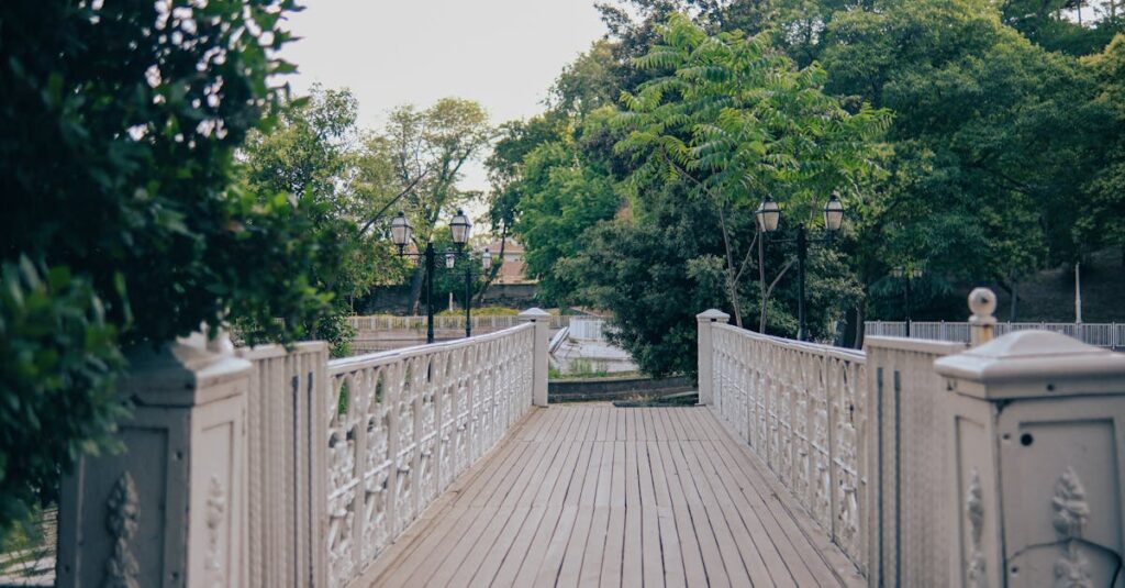 Comment déterminer le nombre de plots nécessaires pour votre terrasse découvrez notre gamme de poteaux de terrasse en bois et en composite, idéaux pour soutenir et embellir votre espace extérieur. alliez durabilité et esthétique pour un aménagement extérieur de qualité.