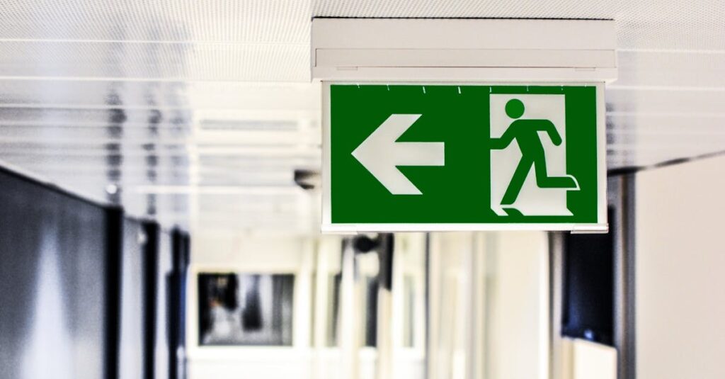 Les meilleures stratégies pour protéger un bâtiment des incendies découvrez des conseils essentiels sur la sécurité incendie, incluant des stratégies de prévention, l'importance des détecteurs de fumée et des recommandations pour assurer la protection de votre maison et de vos proches.