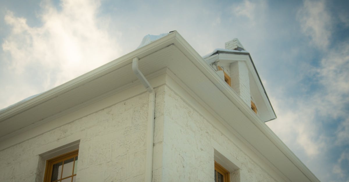 découvrez les avantages et la beauté des toits à pignon, une solution élégante et efficace pour votre maison. apprenez-en davantage sur leur conception, leur durabilité et l'esthétique qu'ils apportent aux bâtiments traditionnels et modernes.