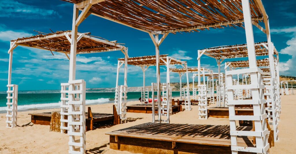 Explorer les variétés de pergolas : un guide des styles et de leur utilisation découvrez l'élégance et le confort des pergolas, idéales pour sublimer votre espace extérieur. profitez d'une protection contre le soleil et les intempéries tout en créant une ambiance chaleureuse pour vos moments en plein air.