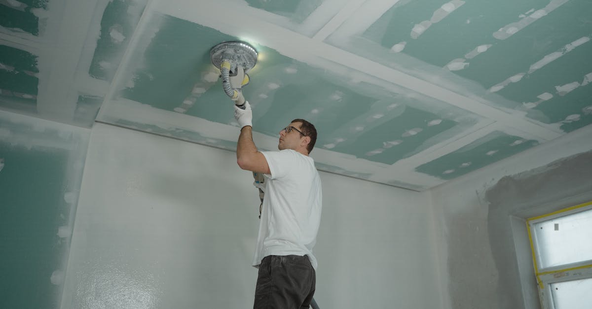 découvrez le béton poli, un matériau moderne et élégant qui transforme vos espaces intérieurs et extérieurs en ajoutant une touche de sophistication. apprenez-en davantage sur ses avantages, son entretien facile et son allure unique.