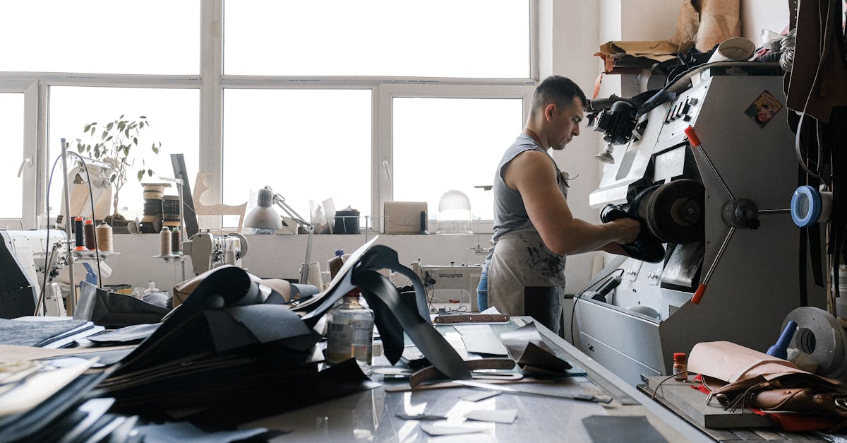 découvrez notre gamme de machines à poncer, idéales pour tous vos projets de finition. performantes et faciles à utiliser, elles assurent un travail précis et efficace sur divers matériaux. transformez vos surfaces avec nos solutions innovantes.