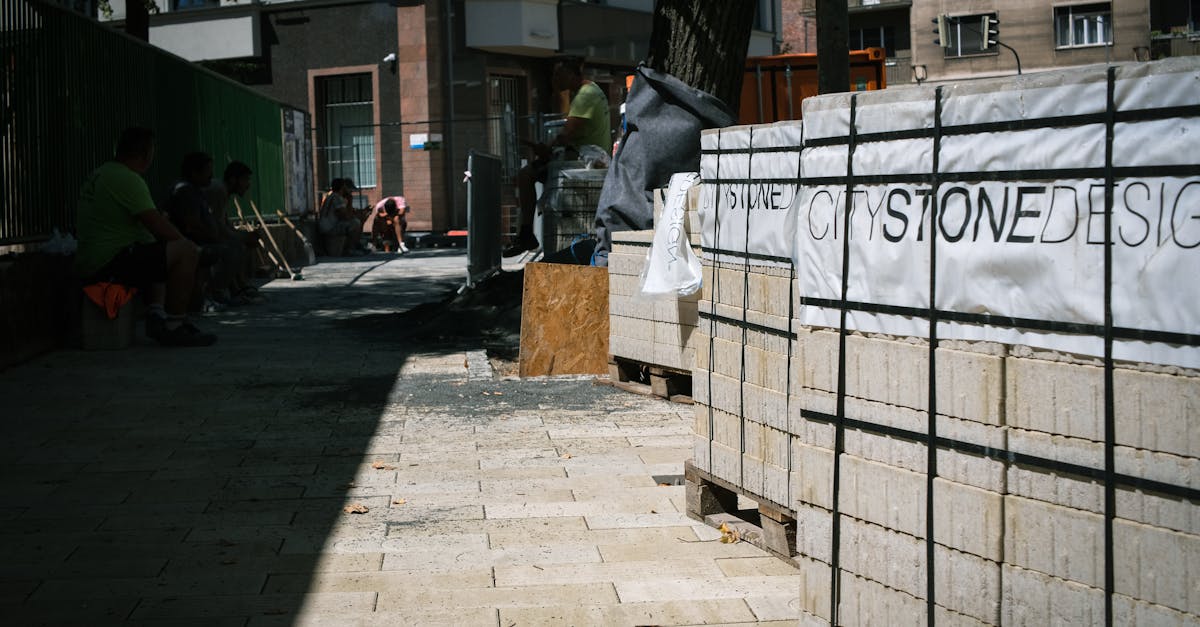 découvrez nos services professionnels de réparation de carrelage pour redonner vie à vos surfaces. que ce soit pour des fissures, des éclats ou des joints usés, notre équipe d'experts est à votre disposition pour des résultats durables et esthétiques. contactez-nous pour un devis gratuit !