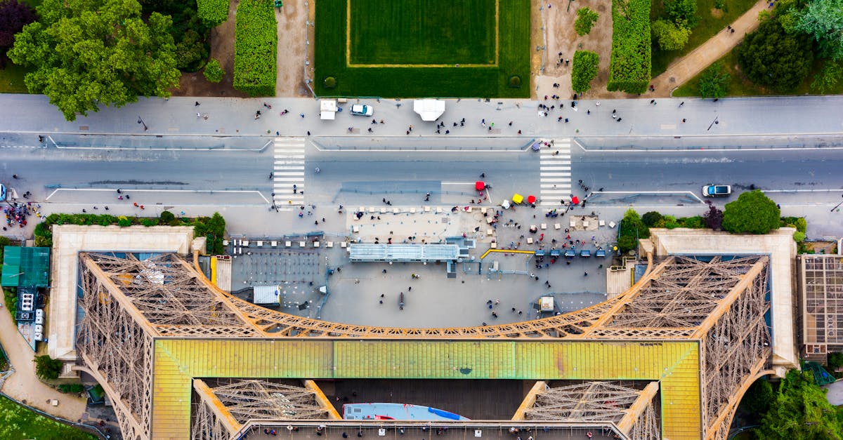 découvrez les principes de l'urbanisme, une discipline essentielle qui façonne nos villes en intégrant le développement durable, la mobilité, et la qualité de vie des citoyens. explorez les enjeux et les innovations qui transforment notre environnement urbain.
