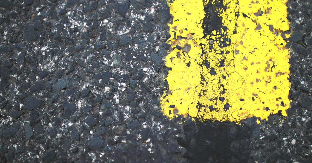 découvrez tout ce que vous devez savoir sur l'asphalte : ses caractéristiques, ses applications, et son importance dans la construction et l'aménagement urbain. apprenez comment ce matériau essentiel contribue à la durabilité et à la sécurité de nos infrastructures routières.