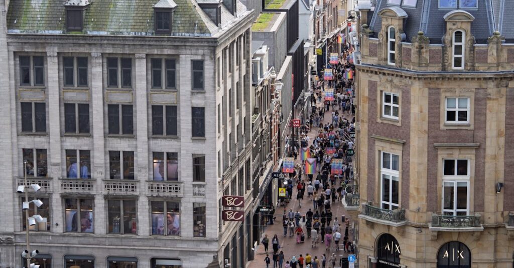 découvrez brico-center, votre enseigne de référence pour tous vos projets de bricolage et d'aménagement intérieur. profitez d'un large choix de matériaux, d'outils et de conseils d'experts pour réaliser vos travaux avec succès.