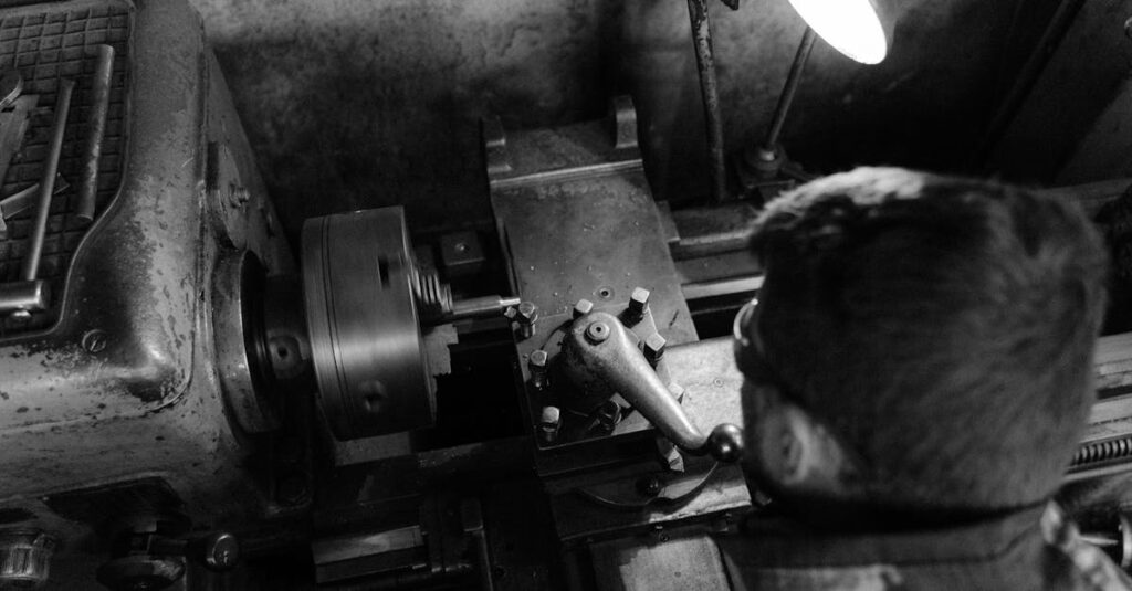 découvrez notre gamme de meuleuses pour forets, idéales pour affûter vos outils avec précision. optimisez vos performances de perçage en prolongeant la durée de vie de vos forets grâce à nos affûteurs adaptés à tous vos besoins.