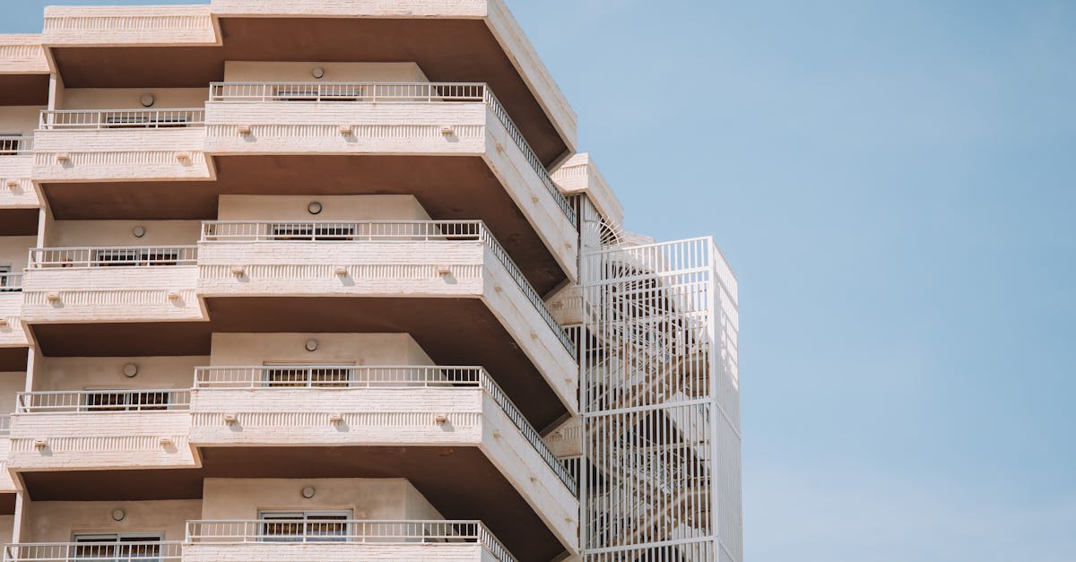découvrez le béton agrégé exposé, une solution esthétique et durable pour vos projets d'aménagement extérieur. apprenez à apprécier son design unique et ses avantages en matière de résistance et d'entretien.
