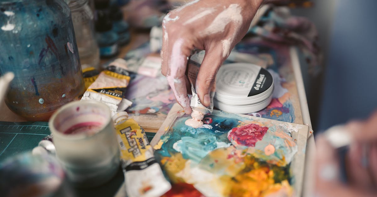découvrez les peintures magnétiques, la solution idéale pour transformer vos espaces en surfaces interactives. parfaites pour les bureaux, les écoles ou la maison, ces peintures innovantes vous permettent d'accrocher photos, notes et objets sans clous ni adhésifs. libérez votre créativité et redécouvrez le plaisir de personnaliser vos murs !
