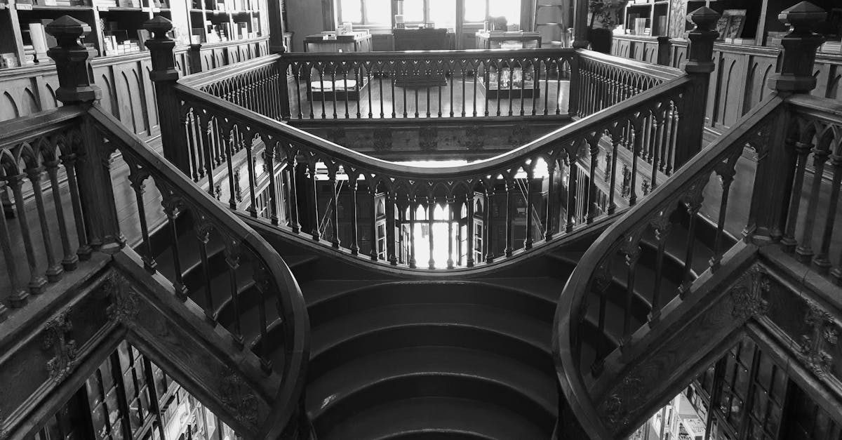 découvrez notre sélection unique d'escaliers, alliant design et fonctionnalité. que vous recherchiez un style moderne ou classique, nos escaliers s'intègrent parfaitement à votre intérieur, tout en garantissant sécurité et durabilité.