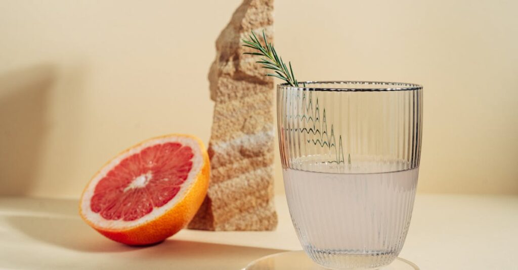 découvrez notre collection de verre rayé, où l'élégance rencontre l'originalité. parfait pour ajouter une touche moderne à votre décoration tout en restant fonctionnel. explorez nos designs uniques pour sublimer votre table et vos espaces de vie.