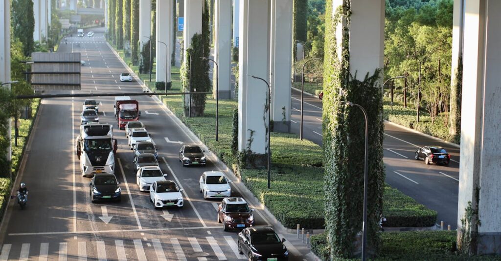 Tout savoir sur le béton drainant : coûts, applications, installation et bénéfices découvrez le béton perméable : une solution innovante et écologique pour gérer les eaux pluviales, prévenir les inondations et favoriser la recharge des nappes phréatiques tout en garantissant durabilité et solidité.