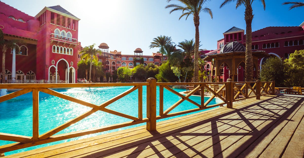 confiez la rénovation de votre deck de piscine à des experts et profitez d'un espace extérieur moderne, sécurisé et esthétique. conseils, matériaux et idées pour sublimer votre terrasse de piscine.