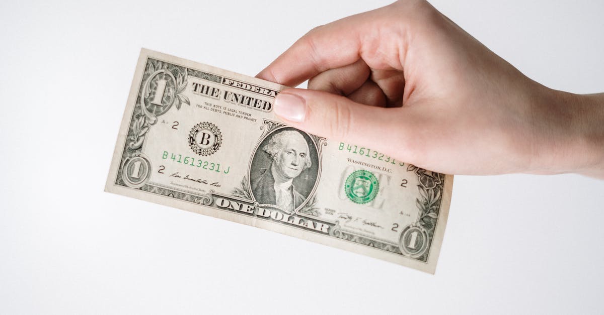 découvrez tout ce qu'il faut savoir sur le coût de la toiture : facteurs qui influencent le prix, estimation des dépenses et conseils pour bien planifier votre projet de couverture.