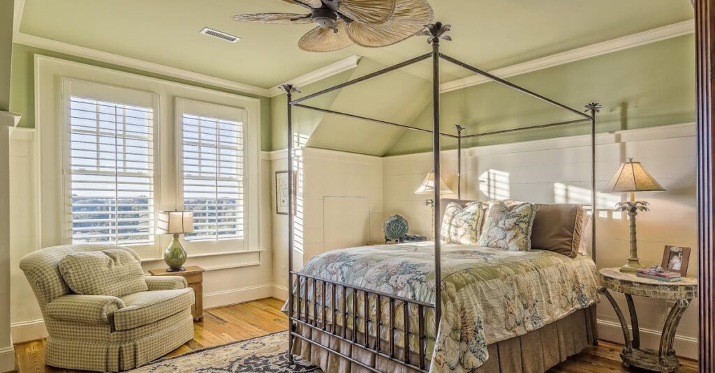 découvrez notre sélection de shutters élégants et fonctionnels pour habiller vos fenêtres. profitez d'une solution pratique, esthétique et durable pour contrôler la lumière et préserver votre intimité à la maison.