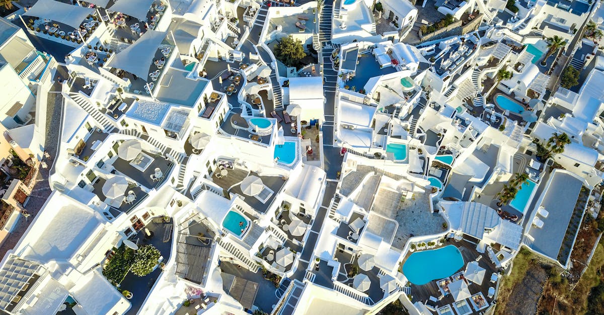 découvrez tout ce qu'il faut savoir sur les piscines : types, avantages, entretien, et conseils pratiques pour profiter pleinement de votre espace de baignade à la maison.